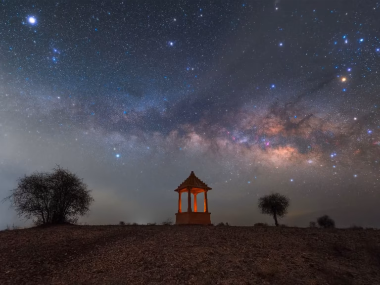 Stargazing during a night safari in the Jaisalmer desert